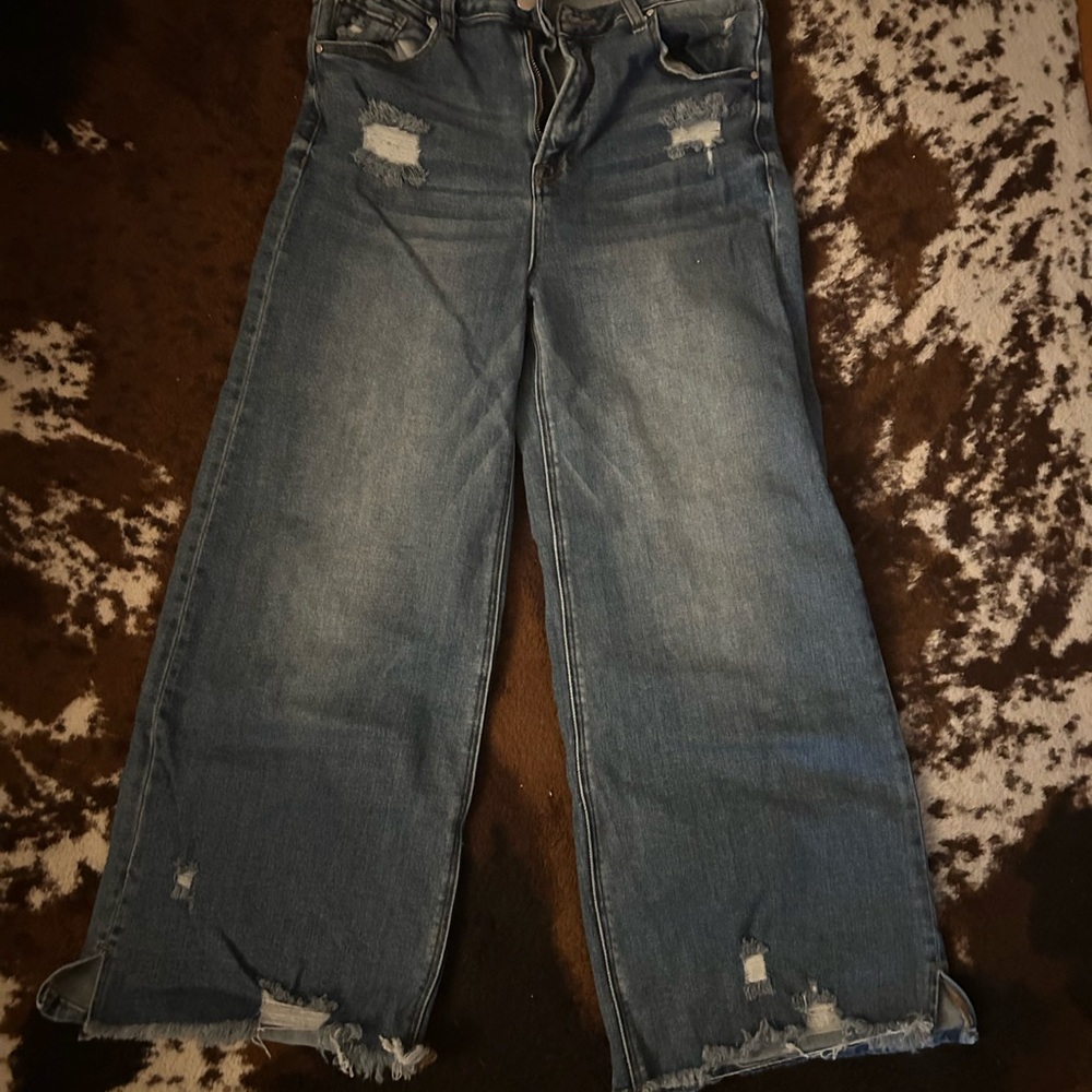Blue Cropped Ankle Jeans with Distressed Details